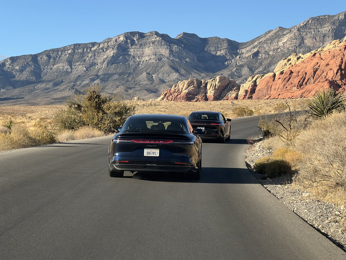 doll_debbie's tweet image. Las Vegas @LucidMotors owners rally through Red Rock Canyon was beautiful! Had so much seeing some old friends again and meeting new ones. Until next time…maybe I’ll be in my own #lucidgravity by then! #lucidownersclub