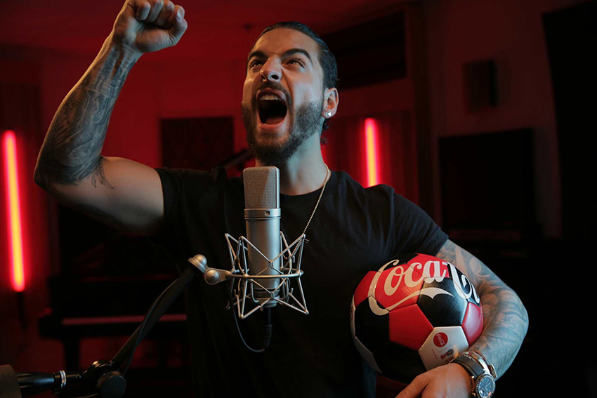 Only1Manuel's tweet photo. I am very proud to announce that I have joined @CocaColaSports as a brand ambassador. #ElÉxito #ROYAL #WorldFootball2025 https://t.co/XexBIN1dSW