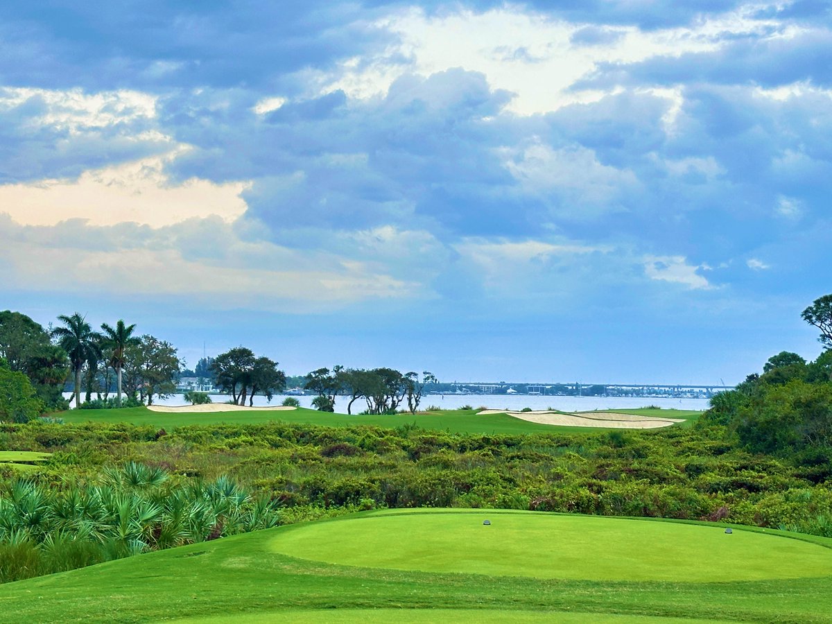 Rick Golfs tweet media