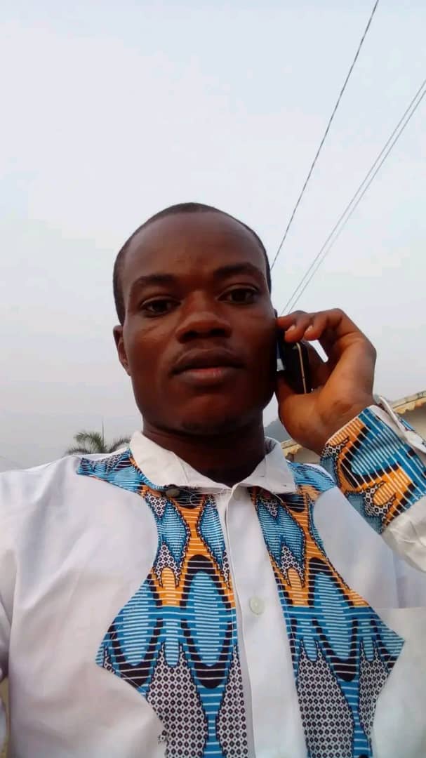 vitchy60's tweet photo. Good afternoon, my people. This is a photo of  Nformi Roland Eku, who left Bamenda on Sunday to Santa sub division NW region . Till this hour, he is nowhere to be found his contact is not reachable. If you have any information about him, please DM me 🙏🙏🙏 https://t.co/b0lqGlQIg8