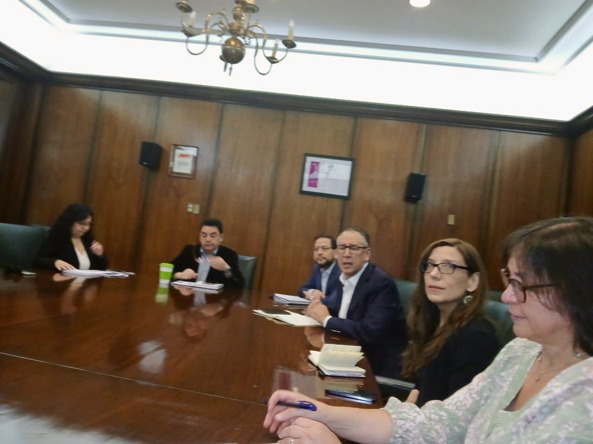 AnatrinpIPS's tweet photo. El directorio nacional ANATRINP en reunión con autoridades del IPS, en revisión de resultados de modelo de carrera e instalación de Mesa Tripartita ANATRINP-IPS-Ministerio para nueva ley de planta y asignación de soporte de seguridad social

 #TrabajoSindical #ANATRINP https://t.co/MLHtWLLV0a
