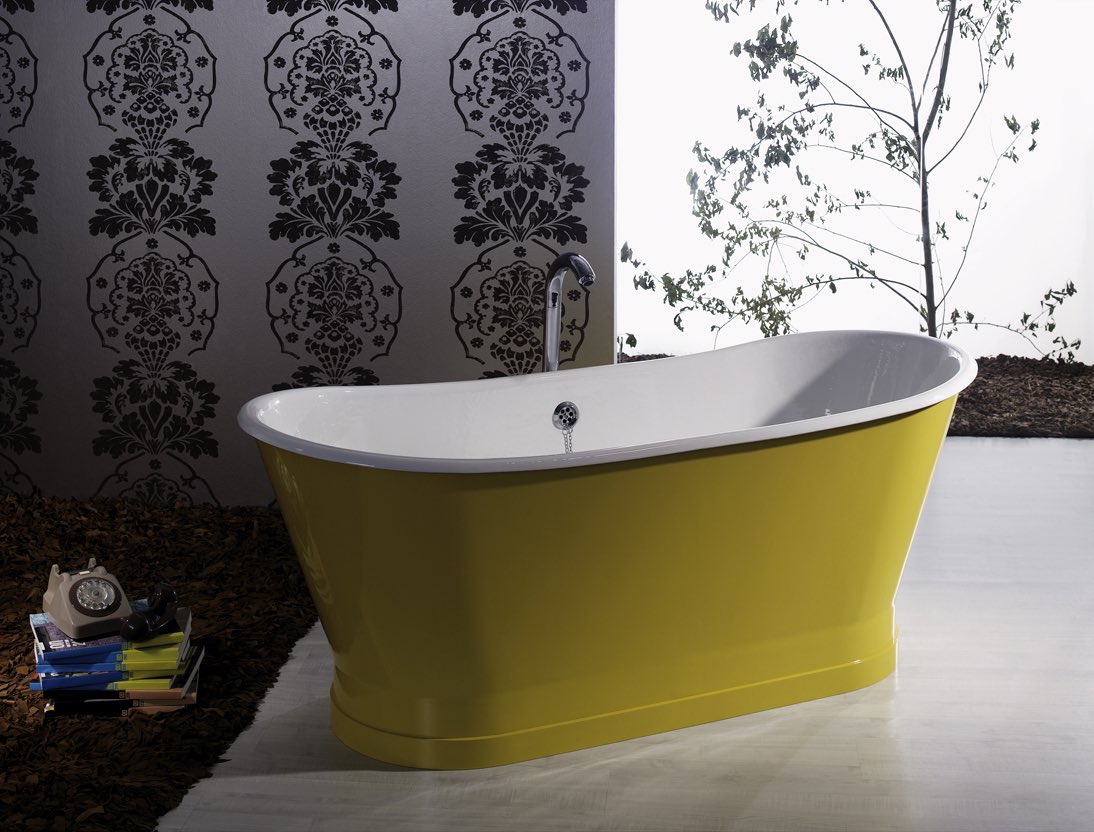 Say hello to our Radison bath in yellow.

#freestandingbath #bathtub #badkamer #bathroom #interior #interiordesign #interiors #interieur