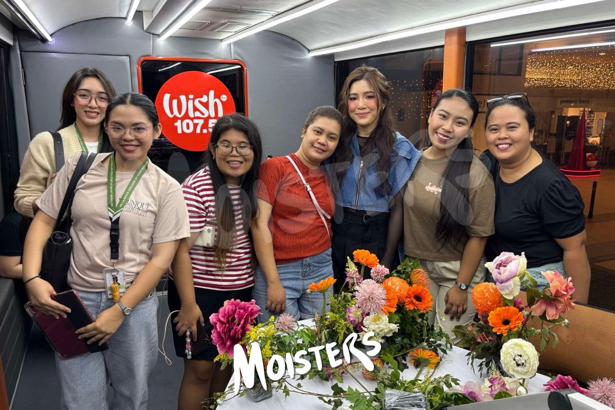 OfcMoisters_'s tweet photo. Moisters at “I’m Okay” Album wish bus performance with Moira 🌱

#Moisters #Moira #MoiraDelaTorre #ImOkay https://t.co/tjRRAaae9l