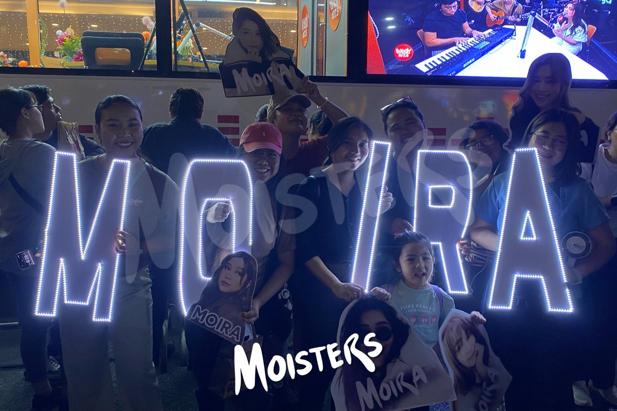 OfcMoisters_'s tweet photo. Moisters at “I’m Okay” Album wish bus performance with Moira 🌱

#Moisters #Moira #MoiraDelaTorre #ImOkay https://t.co/tjRRAaae9l