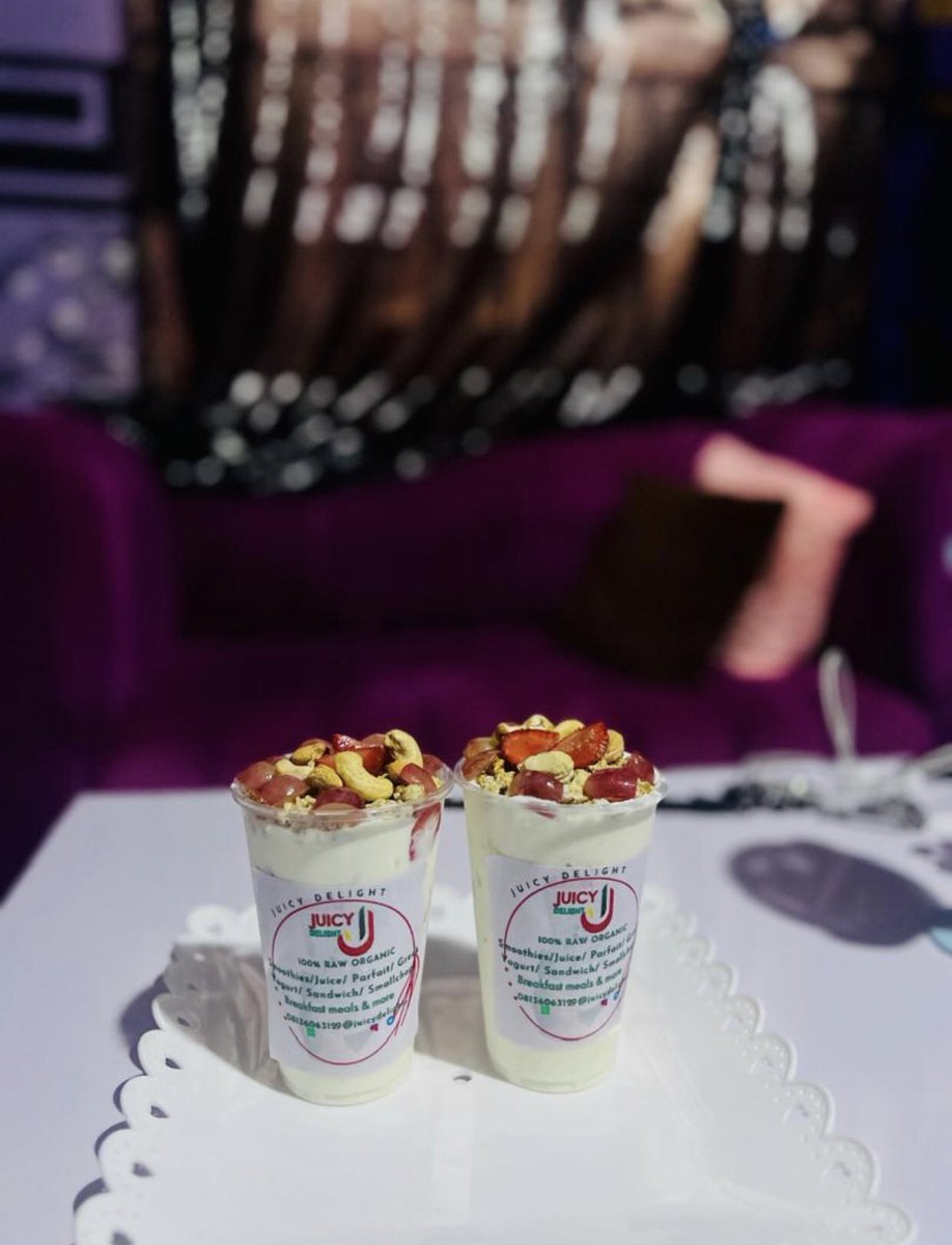 juicydelight_'s tweet photo. Enjoy the fresh yummy chilled perfect parfait from yours truly @juicydelight_ 
Price range from 3000-7000
Available for delivery and pick 👌 Location: opposite Holrbay filling station along green park oke aro 
08136063129 or dm @_akurehowfar @AKURECITY @fruitglam 🙏 https://t.co/LlrxLDK9M4