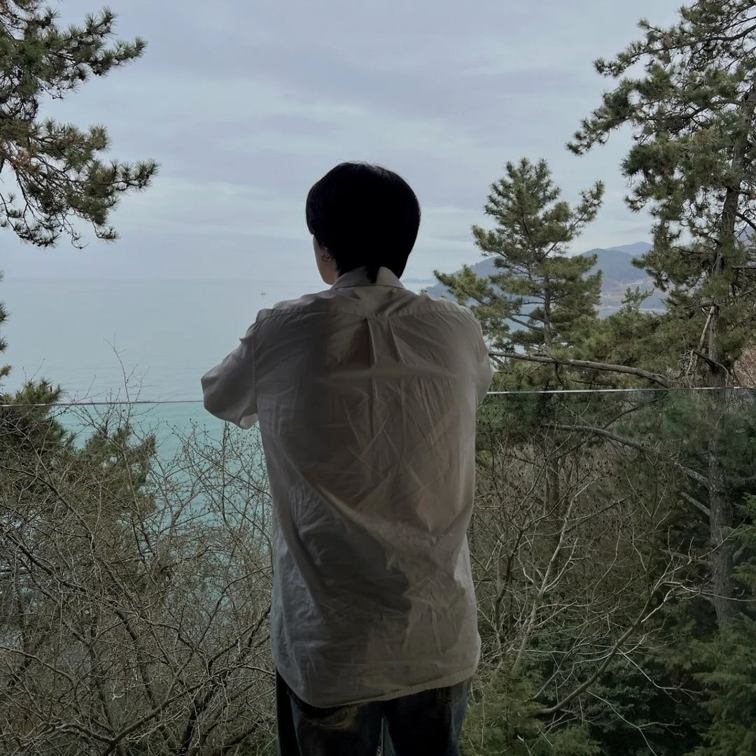 darlingsujim's tweet photo. Min Yoongi faceless boyfriend pics 💗

a thread https://t.co/heNpT27JJ5