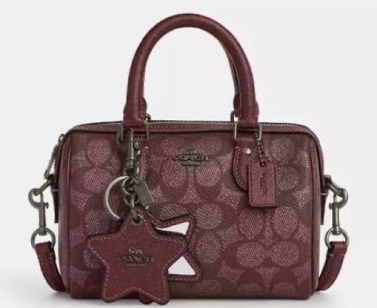 Shopper80's tweet photo. Coach 🍇

-خيالية من كوتش تصلح هدية مرة تواجه🤩
-بـ :690ريال شامل كل تكاليف..🍇 https://t.co/KR5DUez2jZ