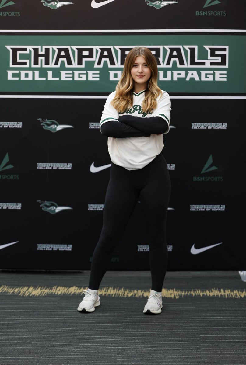 Coach Shannon Fuller (@coach_sfuller) on Twitter photo 🚨SIGNED!! 🖋️ 👋🏻 <a href="/madisonkrillies/">Madison (Maddie) Krillies</a>
Pregame Superstition: listening to Bruno Mars 24K album
Favorite Athlete: Katie Ledecky
Biggest Fear: Dolls
Future Plans: Police Officer
From then➡️now 🥎
#gochaps 💚 🚨SIGNED!! 🖋️ 👋🏻 <a href="/madisonkrillies/">Madison (Maddie) Krillies</a>
Pregame Superstition: listening to Bruno Mars 24K album
Favorite Athlete: Katie Ledecky
Biggest Fear: Dolls
Future Plans: Police Officer
From then➡️now 🥎
#gochaps 💚