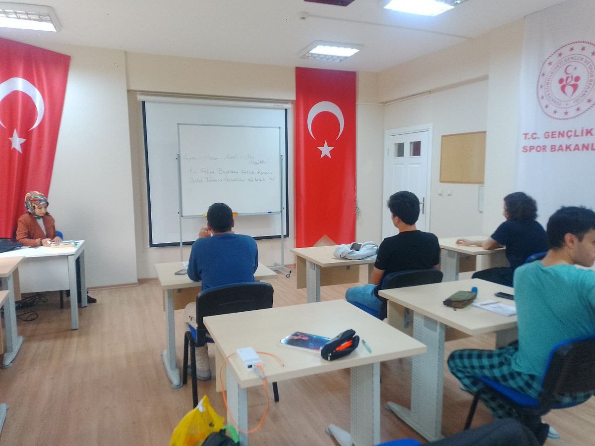 YalovaKYGM's tweet photo. 📍 Yalova Yurdu

Yurdumuzda Diksiyon Kursu eğiticimiz Hatice Ersan Hanım tarafından verilmeye başlanmıştır. https://t.co/iXPlpmQnQx