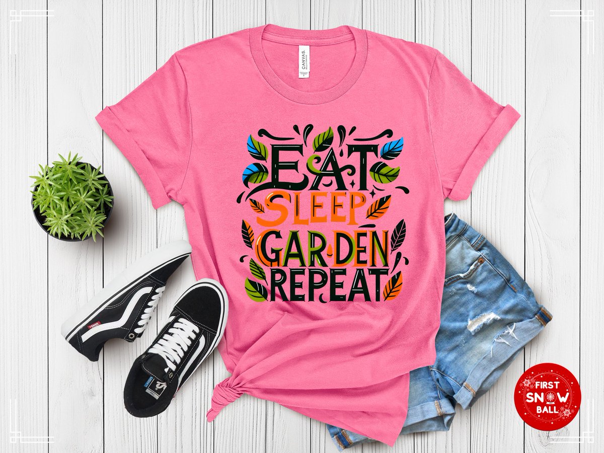 FirstSnowball's tweet image. 🌱 Eat. Sleep. Garden. Repeat. 🌿 For all the garden lovers who can't get enough! 🌼 #GardeningLife #EatSleepGarden #GardenLover #GreenThumb #GardeningTee