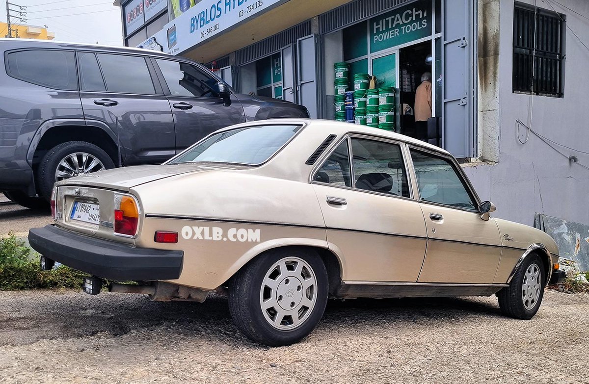 onefineart's tweet photo. I saw a Peugeot 504 today parked in Jbeil Byblos... the car is dated 1970. Imagine how stylish, and beautiful the car was... till now in 2024, it looks cute... https://t.co/QupEaHtcuw
#car #oldcar #jbeilbyblos #peugeot #peugeot504 #beautifulcar #oldbeautifulcar #stylish https://t.co/oN3e79cI33