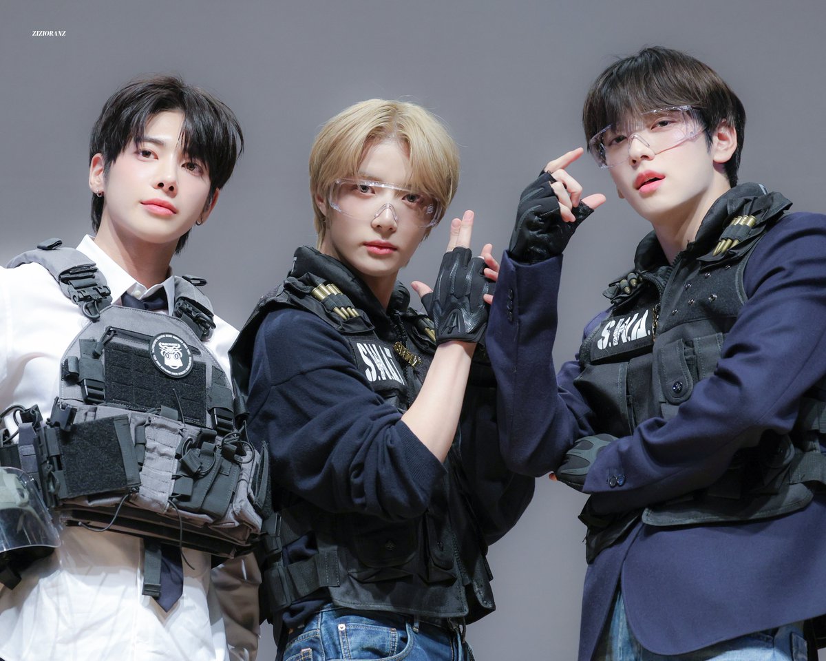 241116 HQ 

최최강 🫶🏻

#TXT
#TOMORROW_X_TOGETHER