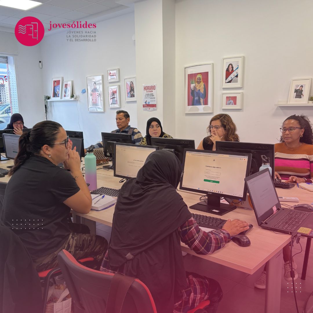 JOVESOLIDES's tweet image. Su dedicación y ganas de aprender son un ejemplo de empoderamiento y superación en el camino hacia la #Einclusión.

¡Un logro que abre puertas al futuro digital! 🌟🙌

#RedEspaiTIC #brechadigital #inclusión
