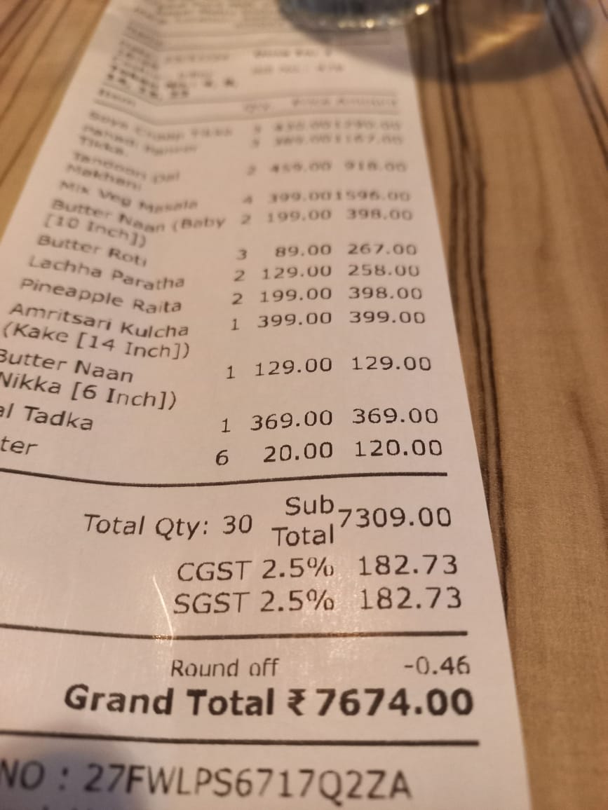 chefkucks's tweet photo. @SwiggyCares @swiggydineout @Swiggy Kakke di hatti, Mumbai. Visited on 23/11/2024 after making a reservation on @swiggydineout The restaurant specifically mentioned they get into a loss if we pay through swiggy dineout &amp; thus they will not comply with what's promised. We were refused the complimentary mocktails. https://t.co/LYSklRBGq1