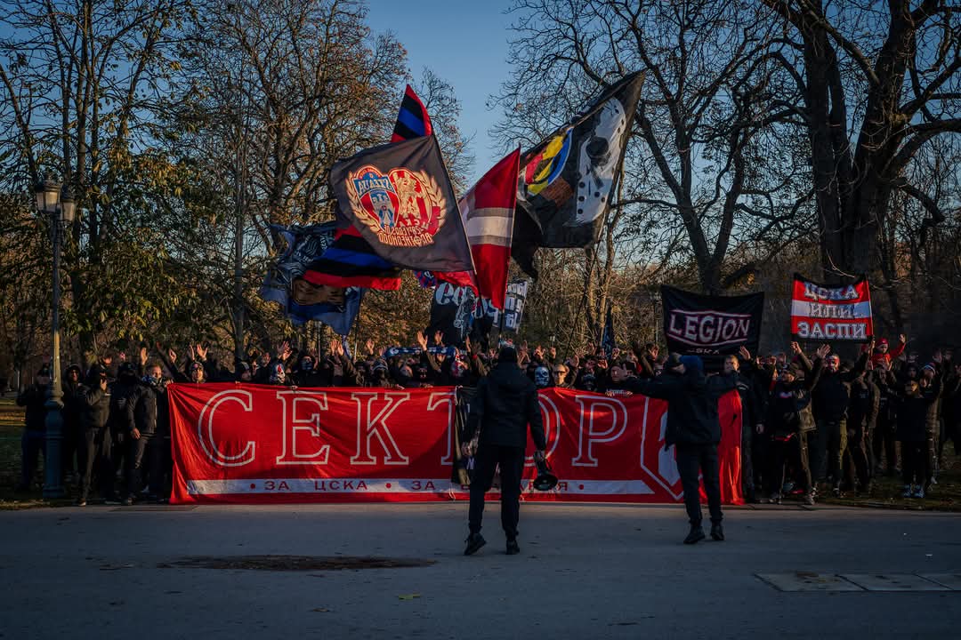 FanClubSectorG's tweet photo. Sector G and Peluza Sud Steaua - 20 years army brothers! 24.11.24

#cska #cskasofia #peluzasudsteaua #sectorg #armybrothers https://t.co/1ac6bdG4k7