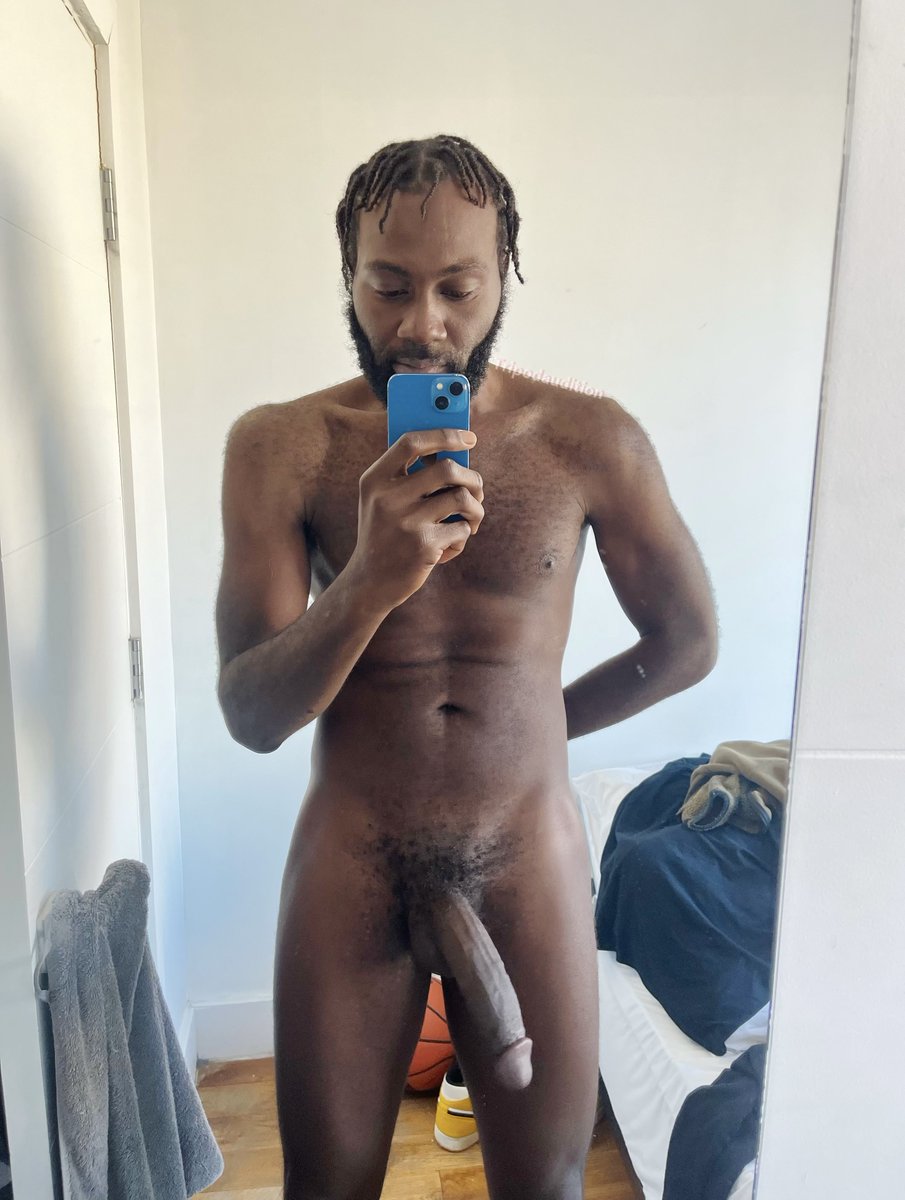 Is it too early for my big dick lovers? https://t.co/LpCEY6Hgj7