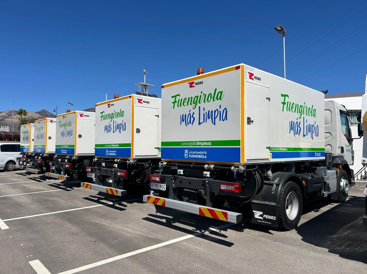 Feniks_CyS's tweet photo. 6 baldeadoras entregadas al Ayto. de @fuengirola, ya se encuentran reforzando los servicios de #LimpiezaUrbana en la ciudad.💯
Estos equipos están diseñados para máximizar la eficiencia en la limpieza de calles, plazas y áreas públicas, ayudando a mantener un entorno limpio.💪 https://t.co/a22reeMPBM