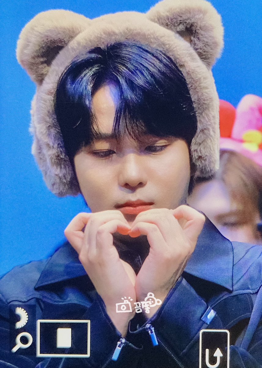DelightJH_'s tweet photo. 241126 고생했어 🧸🫶🏻 
#에이티즈 #종호 #최종호 #ATEEZ #JONGHO #ジョンホ https://t.co/6du73cg5Ce