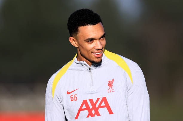 LFCphoto's tweet photo. Training today.

#LFC #LFCtraining https://t.co/IZFTOh5Rya