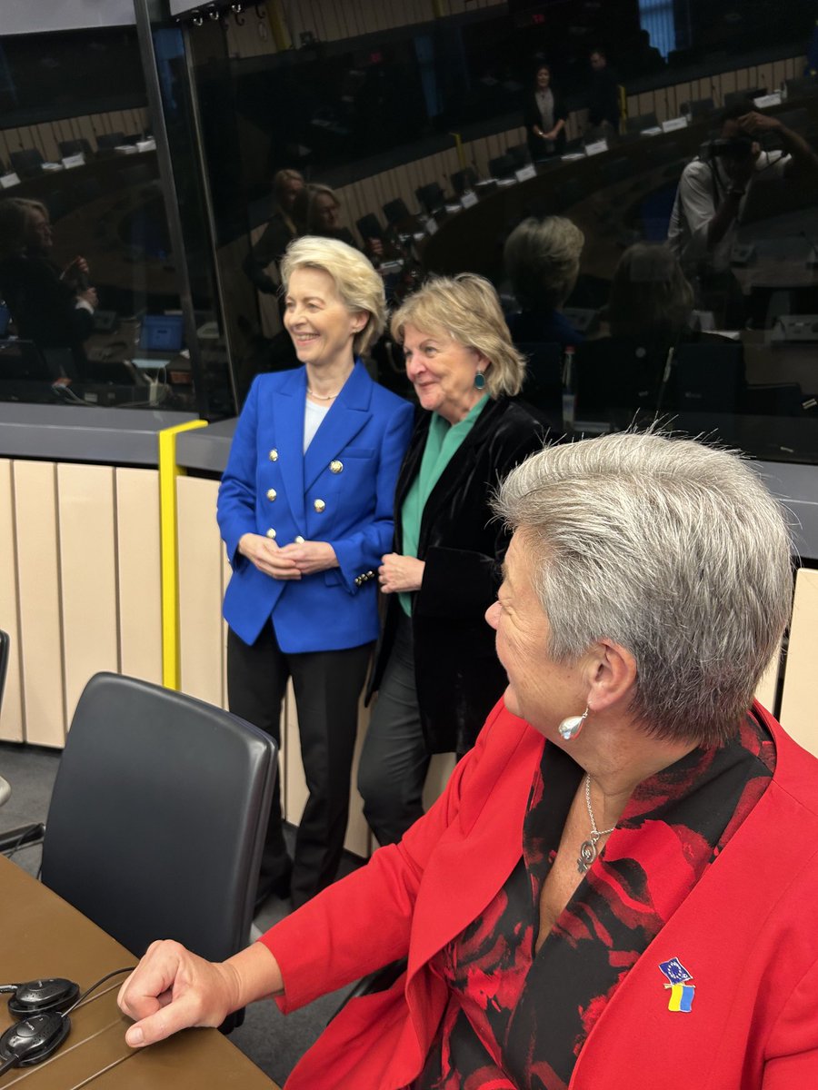 Centonovantunesima (e ultima) riunione del Collegio dei Commissari #UE. Domani il voto sulla nuova Commissione.