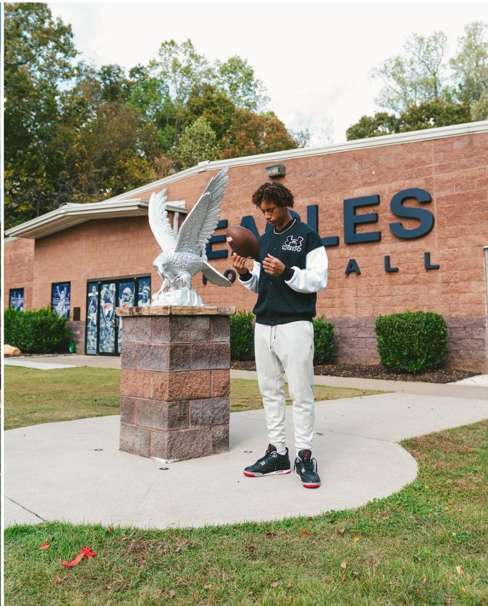 CJWiley_4's tweet photo. Blessed...🙏🏾
@UANextFootball
#mpire24 @MiltonEagles_FB 🦅
@DemetricDWarren @TheUCReport
@TomLuginbill @CraigHaubert @247Sports @On3Recruits @Rivals @AJCsports @MaxPreps @borntocompete @Atl_TD_Club @usatodayhss @CharlesPower @MaconTDClub @RecruitGeorgia @GeorgiaFootball https://t.co/uuruCmPCQ3