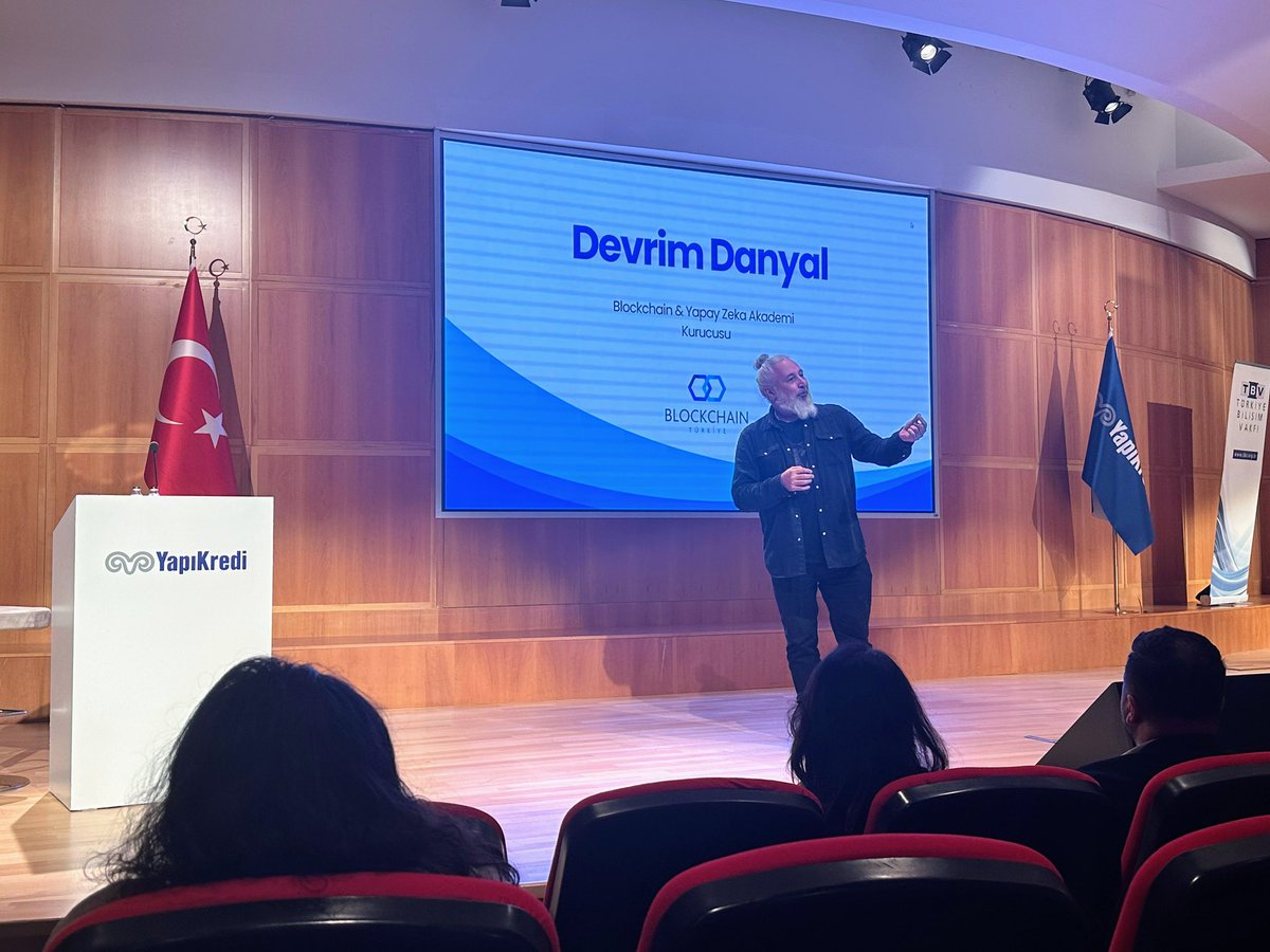 devrimdanyal's tweet photo. Anlatmaya devam 😉 #BlockConnect via @bctrorg #Blockchain https://t.co/8TMoC6DlUr