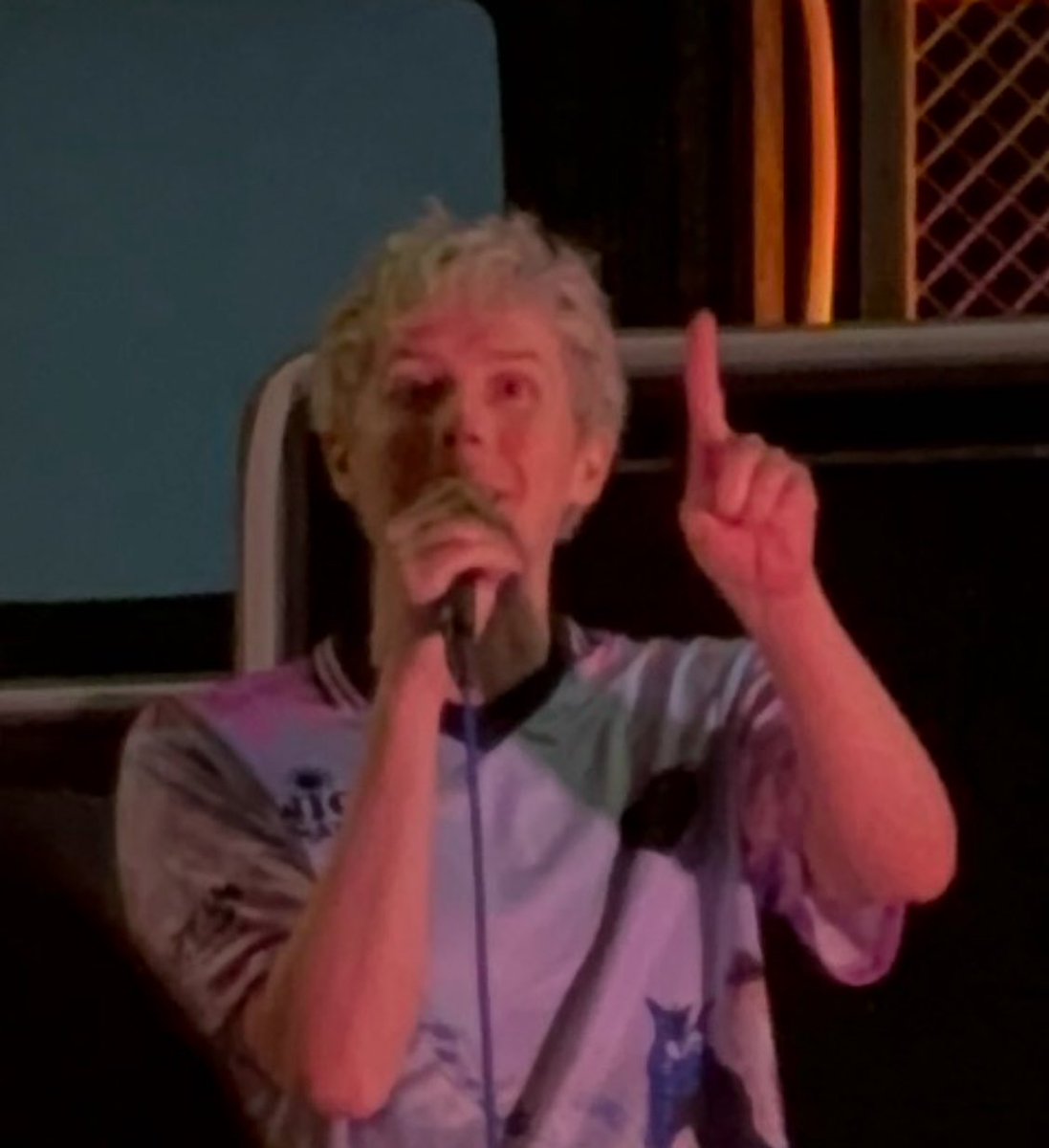 meow ☻ tweet media