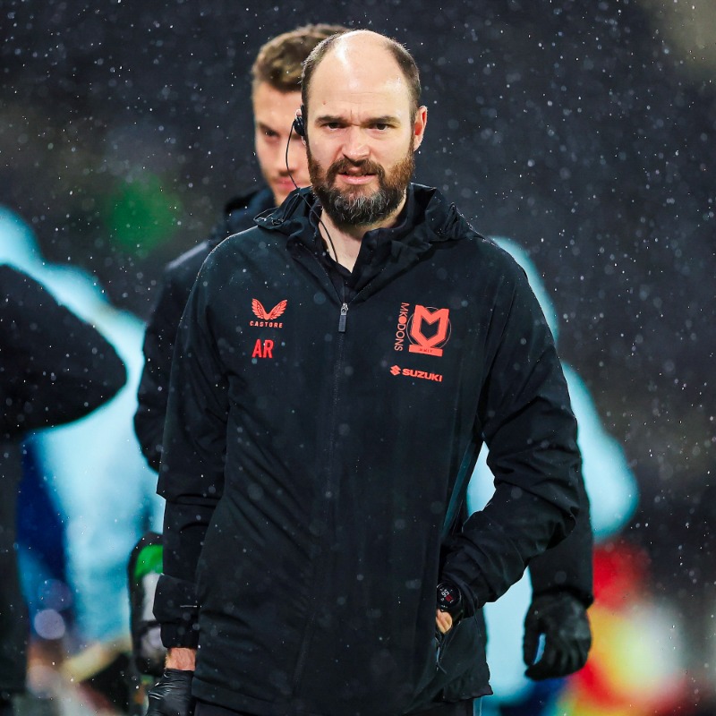 MKDonsFC's tweet photo. 💬 AR "All three have all been brilliant at helping one another through this process."

💬 CW “It’s rewarding to see their hard work and determination each day as they progress through each stage."

The medical staff provide an insight into the rehabilitation process 🩺

#COYD