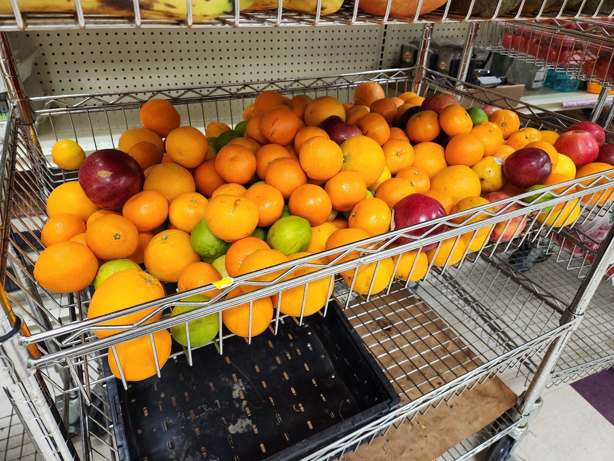 Fresh produce is back at the #Pottstown pantry! Thank you to Retail Rescue and one of our other partners for their recent deliveries. Stock will be available during open pantry hours - today, 11/26, 9:30am-12:15pm and tomorrow, 11/27, from 9:30am-12:00pm (no evening hours).