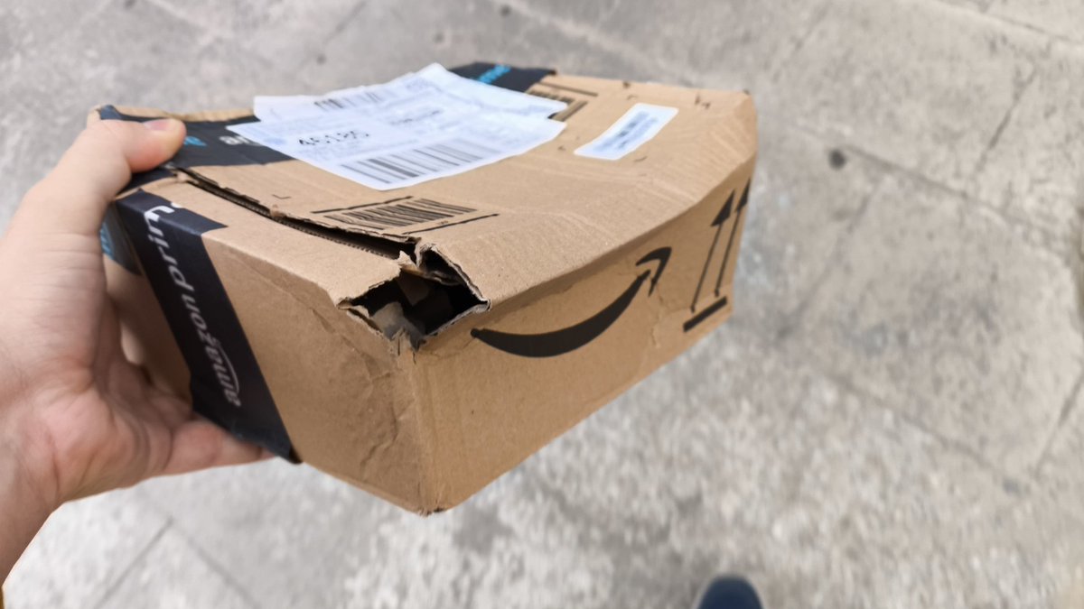 Odorono84's tweet image. Se masca la tragedia...
#amazonespaña #chafado #aplastosis