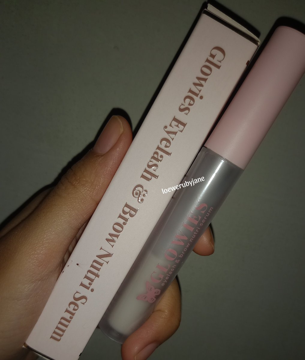 loewerubyjane's tweet photo. Suka banget sama serum glowies ini cepet bgt bikin panjang bulu mata &amp; alis aku😭, mana gampang bgt lagi pake nya karna double applicator jadi tinggal pake seperti memakai mascara. 
Cocok nih buat yg alis &amp; bulu mata nya botak auto panjang😍
beli disini 👉 https://t.co/MyowVuev8z https://t.co/n4DSfmVC40