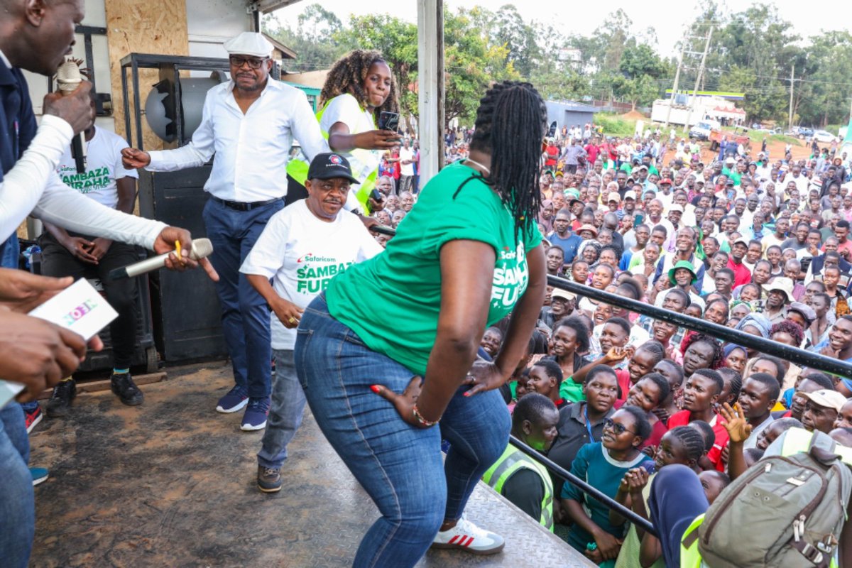 Benson K (@bensu_mk) on Twitter photo *Vulaaai....Leo Ndani ya Bungoma -Harambee Market*: Sambaza furaha Na safaricom Caravan...Kesho Stand-by....Mbogi ya Yala-Ugunja-Ukwala-Rangala-Siaya-Usenge-Nyamonye-Bondo...Mbuzi,Kuku, Tenje na Lots of Goodies from <a href="/SafaricomPLC/">Safaricom PLC</a> tukikaribisha msimu wa krisiiiii.
#SambazaFuraha *Vulaaai....Leo Ndani ya Bungoma -Harambee Market*: Sambaza furaha Na safaricom Caravan...Kesho Stand-by....Mbogi ya Yala-Ugunja-Ukwala-Rangala-Siaya-Usenge-Nyamonye-Bondo...Mbuzi,Kuku, Tenje na Lots of Goodies from <a href="/SafaricomPLC/">Safaricom PLC</a> tukikaribisha msimu wa krisiiiii.
#SambazaFuraha