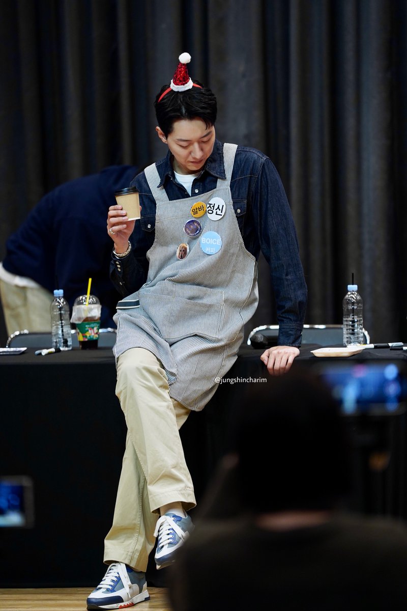 241126 팬사인회 pre

#CNBLUE #씨엔블루 #이정신 #LEEJUNGSHIN