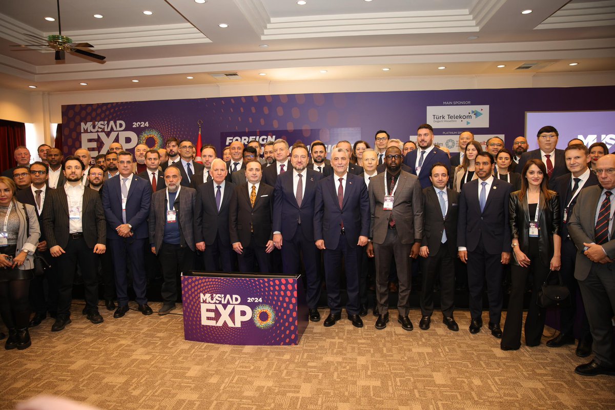 MÜSİAD EXPO 2024 kapsamında hazırladığımız Diplomatik İlişkiler Resepsiyonu programımızı @Ticaret Bakanımız Sayın Prof. Dr. Ömer Bolat (<a href="/omerbolatTR/">Prof. Dr. Ömer Bolat</a>) ve 200’ü aşkın yabancı diplomatik misyon temsilcilerinin katılımlarıyla gerçekleştirdik.

MÜSİAD EXPO’da yaptığımız her iş, ülke