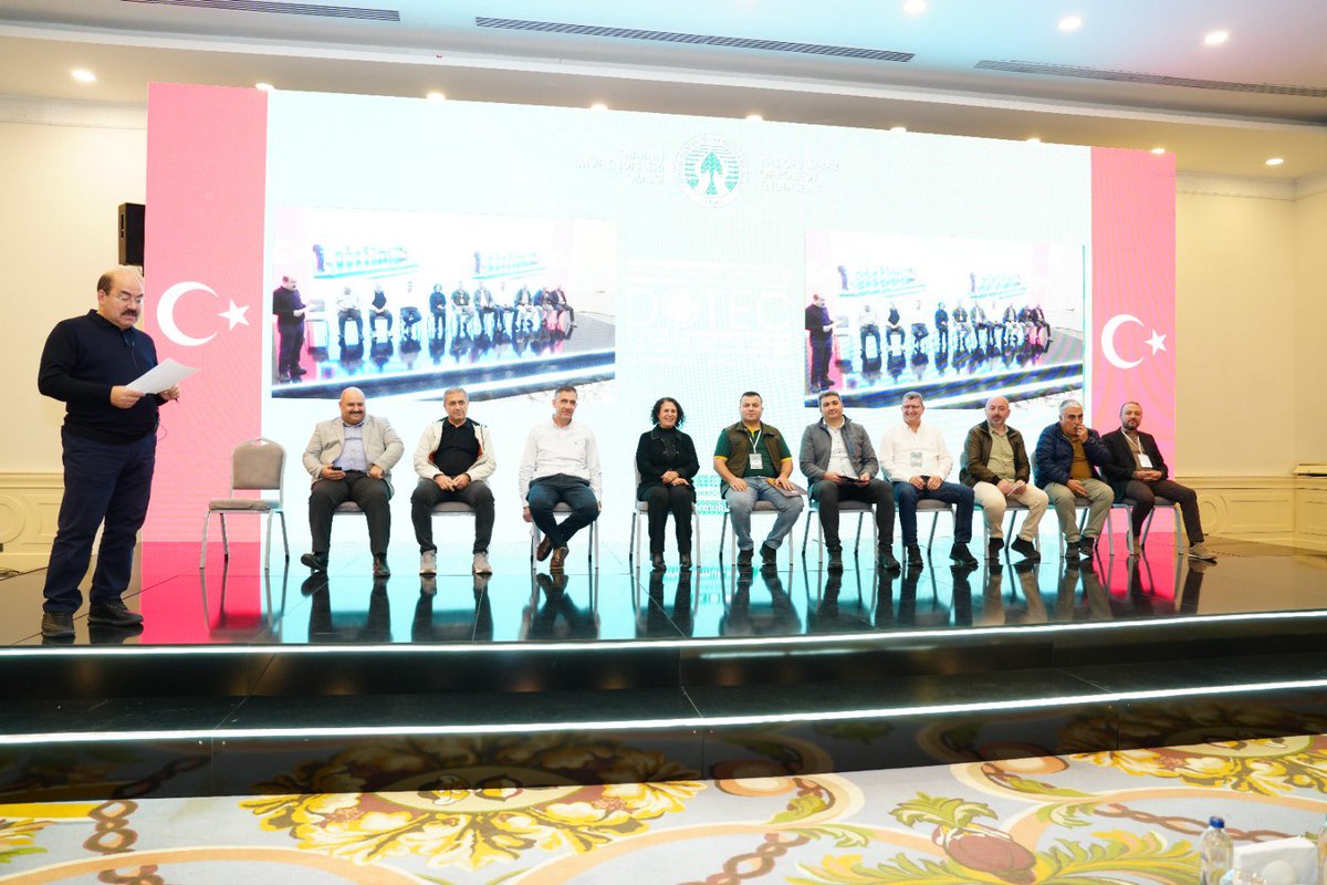 TmmobOrmuh's tweet photo. ‘Uluslararası İklim Değişikliği İle Mücadelede Doğa Temelli Çözümler Konferansı’nın ikinci gününde OMO Şube Başkanlarımız katılımcılarla görüşlerini paylaştılar. 

2 gün boyunca görüşlerin paylaşıldığı konferansımızla ilgili sonuç bildirgesi en kısa sürede yayınlanacak.

#DOTEC https://t.co/8uTC0324tV