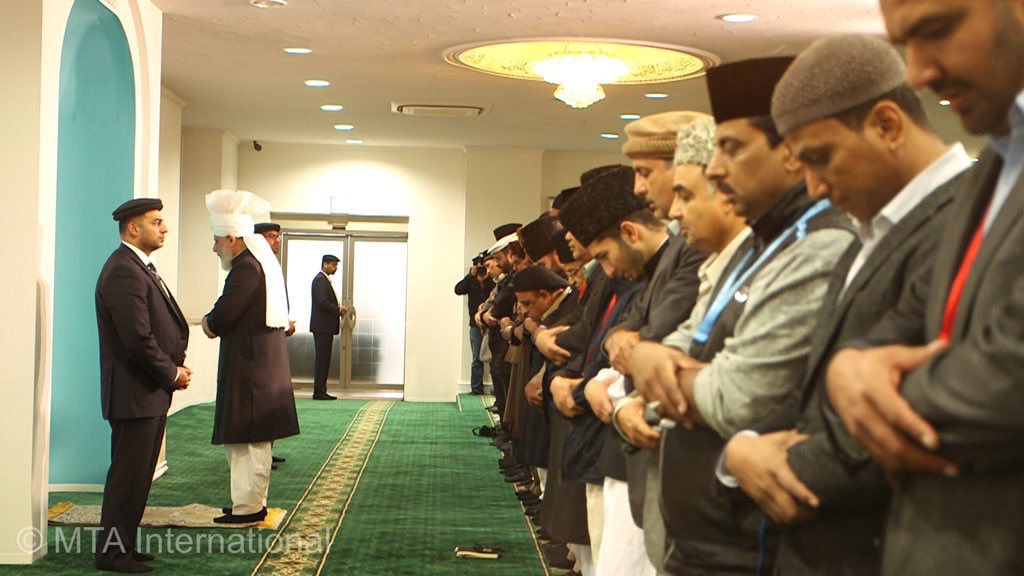 AneesReisu's tweet photo. This is Masjid Baitul Ahad also known as the #TheJapanMosque. Marks the 9th anniversary since it’s inauguration by Huzur (aba). By the grace of Allah this project had the support of not only our neighbours but media, political figures & the vast public too. #IslamInJapan https://t.co/4L91oNUvAz