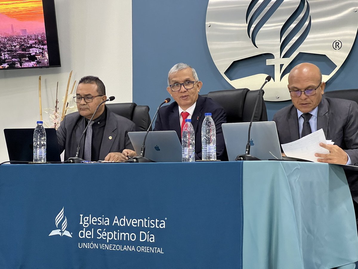 UVOriental's tweet photo. @iunav Administración de la Unión Venezolana Oriental está lista para iniciar sesión de junta de fin de año 2024 “Retomando el Espíritu de la Misión”.

#UVOenAcción https://t.co/51Kec9caEk