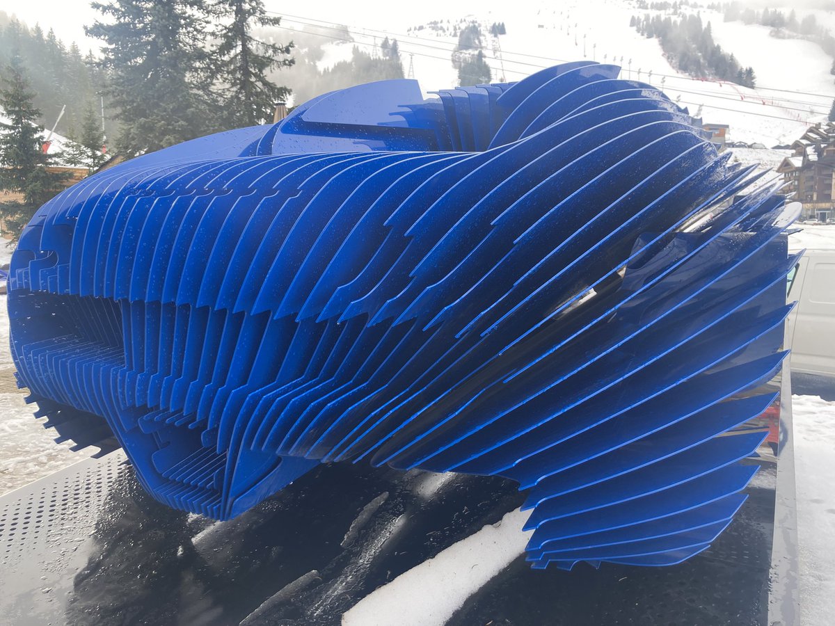 150dow's tweet image. Courchevel art #bugati #trescourchevel #supercars