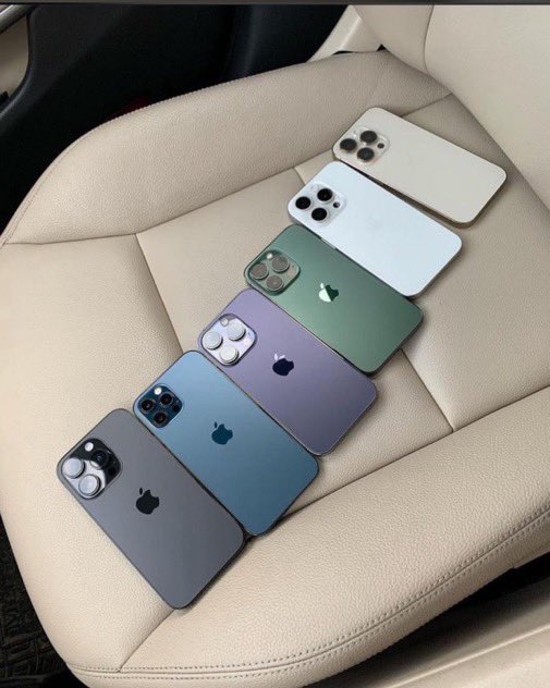 Giving out these iPhones to six of my followers whose comment will get no reaction in 24hrs.