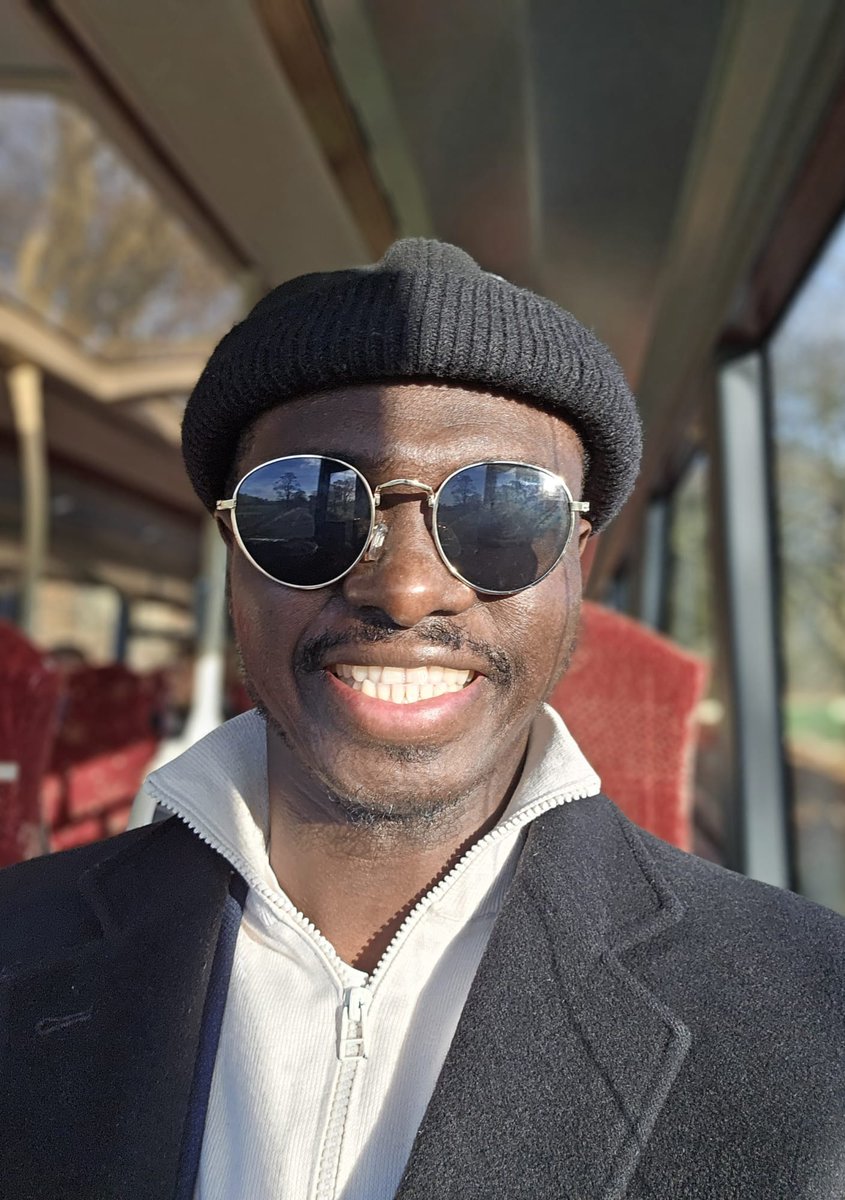 Here’s to New Beginnings! 
I’m thrilled to share my first 'album' of prayers bbc.co.uk/programmes/m00…
As Scotland’s first Muslim contributor to Prayer for the Day, it’s a privilege to share the beauty of my faith’s rich traditions.
Our world could use all the prayers right now🙏🏿