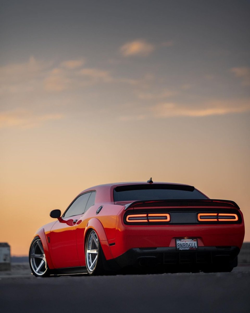 UniqueChrysler's tweet photo. A simple sunset for #TailgateTuesday 🔥

Check our inventory at https://t.co/ToFE3VRHdn
.
#hamon #burlont #oakville #brantford #dodgechallenger #dodgecharger #srt #srtgang #mopargang #chargerhellcat #dodgecharger #moparmilitia #moparlove #dodgechallengersrt #moparmuscle https://t.co/wfeqPDMUsO