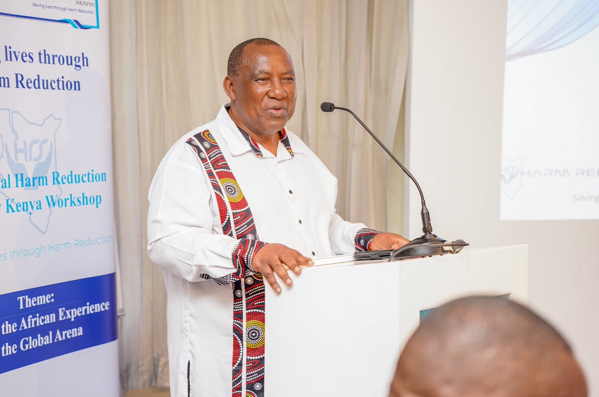 harmreductionke's tweet photo. Prof. Solomon Rataemane dives deep into the power of cognitive-behavioral approaches, motivational interviewing, and relapse prevention—key tools in tackling addiction and mental health challenges. Insightful and impactful! 🚭✨
#AddictionCare #HRSKWorkshop #MentalHealth https://t.co/4dePcZb0G2
