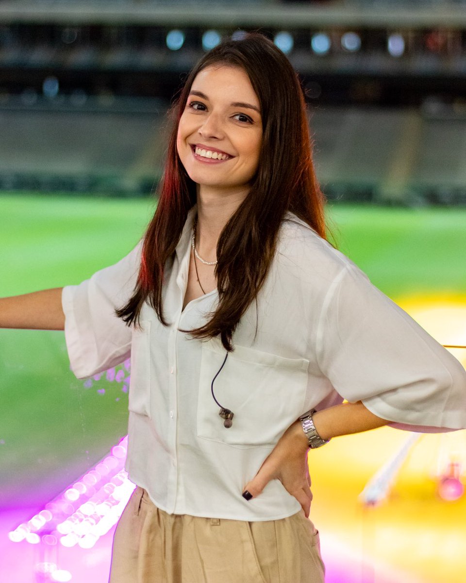 GaB Scheffer (@gab_sffr) on Twitter photo O <a href="/dbe_gg/">Desafio Brasileiro de Esports</a> chegou ao fim da sua 1ª edição e estou muito feliz em ter participado. Foram 18 dias online e o presencial na ARENA MRV.
Não podia deixar de agradecer por aqui também, foi uma experiência maravilhosa do início ao fim! ❤️
Apresentadora DBE, R6 2024. 🎙️ O <a href="/dbe_gg/">Desafio Brasileiro de Esports</a> chegou ao fim da sua 1ª edição e estou muito feliz em ter participado. Foram 18 dias online e o presencial na ARENA MRV.
Não podia deixar de agradecer por aqui também, foi uma experiência maravilhosa do início ao fim! ❤️
Apresentadora DBE, R6 2024. 🎙️