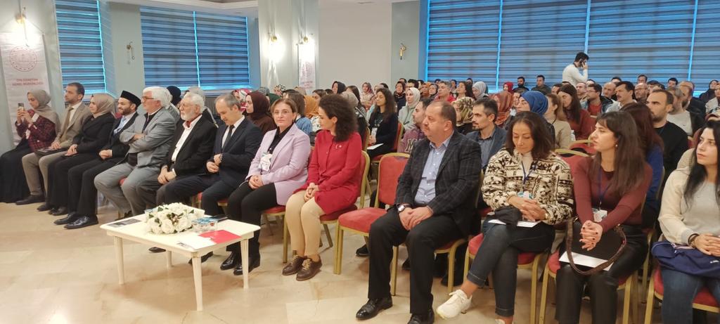 ScientixTurkiye's tweet photo. Din Öğretimi Genel Müdürlügü tarafından gerçekleştirilen STEM Eğitici Eğitimi kursu, 26-30 Kasım 2024, bugün İstanbul Zübeyde Hanım Ögretmenevinde başladı.
@meb_dinogretimi
@mebyegitek
@dogm_arge
#prodemi https://t.co/6tFu4brmsk