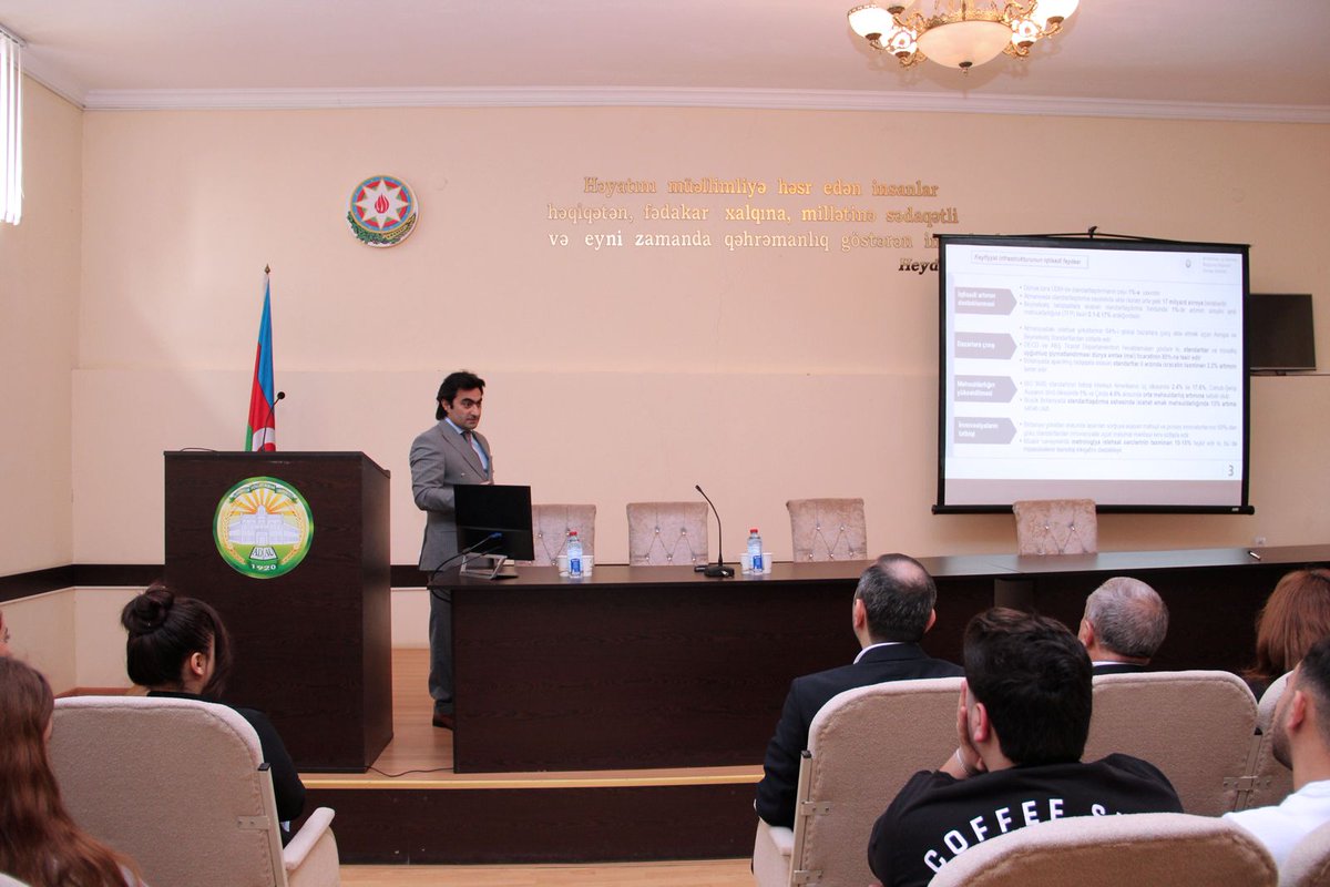 AydanAxundovaa's tweet image. Antiinhisar və İstehlak Bazarına Nəzarət Dövlət Xidmətinin təşəbbüsü və Azərbaycan Dövlət Aqrar Universiteti ilə birgə təşkilatçılığı çərçivəsində tələbələr üçün açıq dərs keçirilib.

Ətraflı - bit.ly/4i120nJ 

#CompetitionGovAz #ADAU