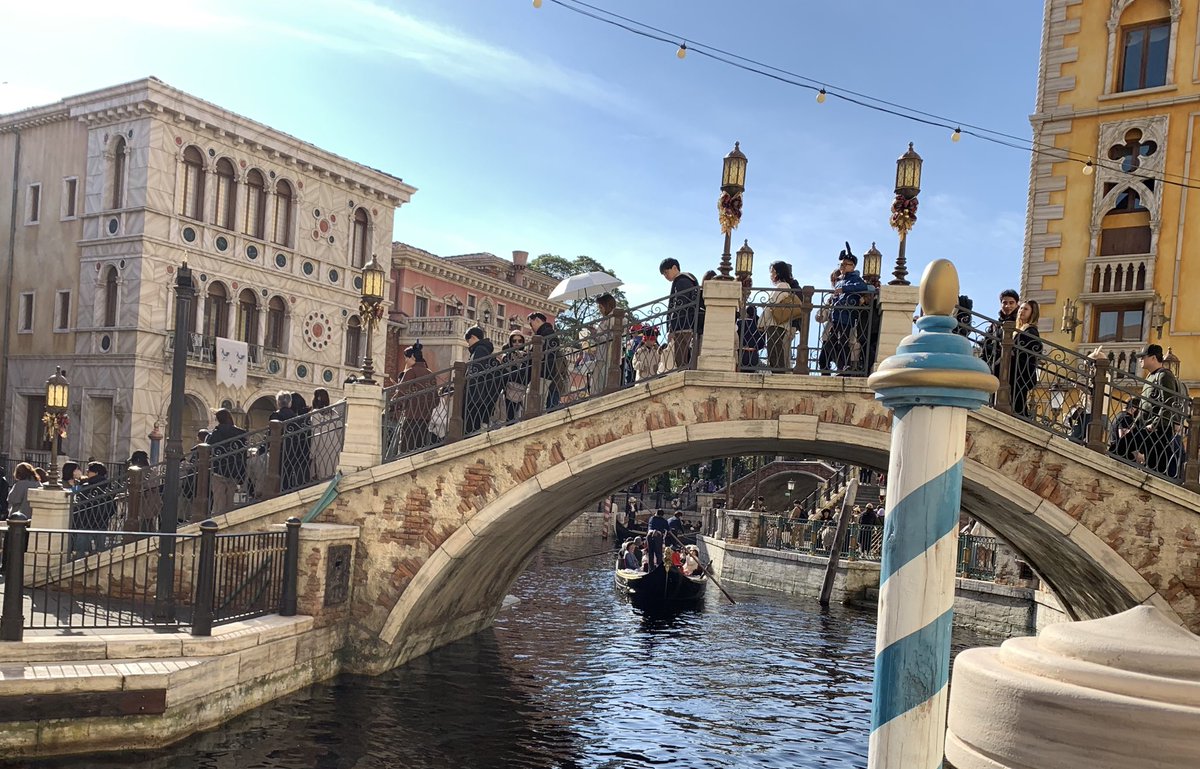natsumichu2's tweet photo. Went to Disneysea 💕⭐️ https://t.co/G4QXqjsySx