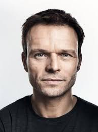 merlinpapin3's tweet photo. .@FredOL69007 On souhaite un Bon Anniversaire à #AlecNewman qui a 50 ans on peut le voir dans
Chevalier
Shetland
The Boys in the Boat
Strikeback
Outlander
The Marine6
Where Ands Touch https://t.co/pKExrzcvVO