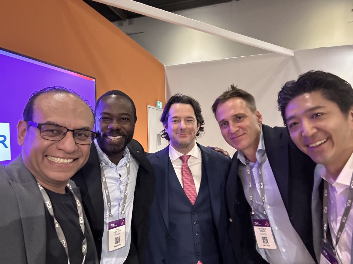 amrabbasmd's tweet image. Great Meeting at London Valve. Proud to be a Part of it. Looking Forward to Next Year ⁦@PCRonline⁩ ⁦@BeaumontCards⁩ ⁦@BeaumontIC⁩ ⁦@CorewellHealth⁩ ⁦@AhmadJabri8⁩ #londonvalve