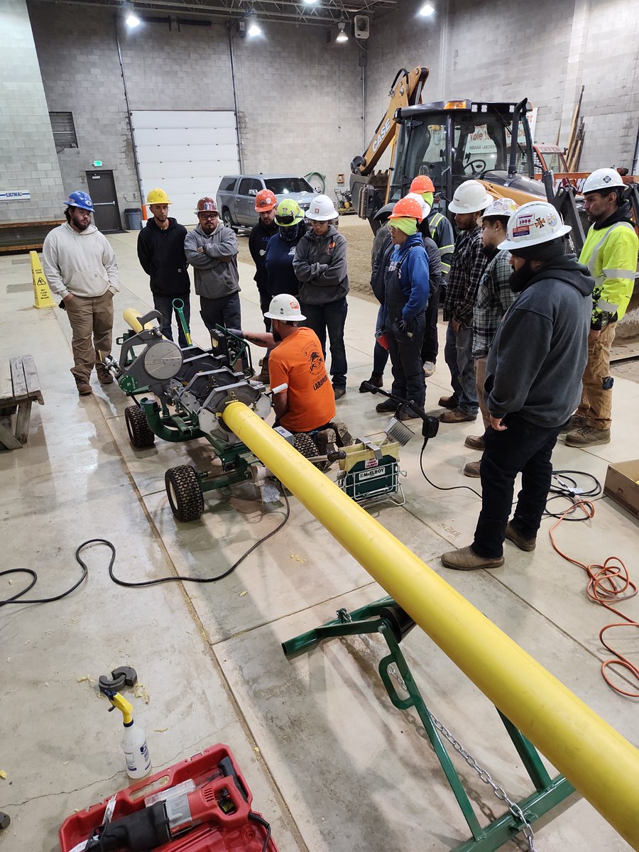 IndianaLaborers's tweet image. Our members are mastering skills like pipelaying that build critical infrastructure while creating solid, middle-class careers. Our commitment to education and opportunity ensures that Laborers are always ready to lead the way in the field!

#LIUNA #pipelayer #FeelThePower
