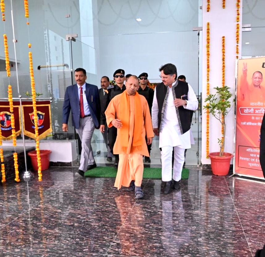 RajeshwarS73's tweet image. It is always an honor, pleasure, and privilege to meet the Honorable CM Yogi Adityanath ji. His vision, dedication, and unwavering commitment to the development of Uttar Pradesh are truly remarkable. A leader with incredible foresight!

#UPDevelopment 
@myogiadityanath